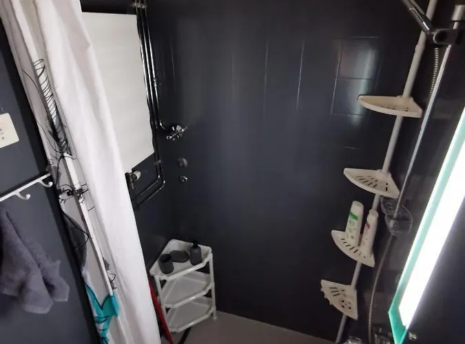 Cozy In The Center *